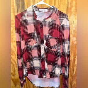 Women’s button up shirt